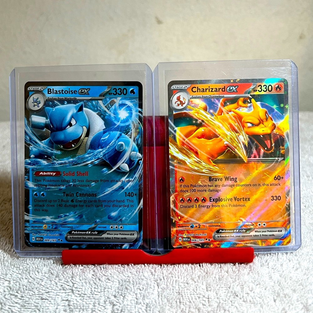 Pokemon Charizard Ex/Blastoise Ex Bundle Pack